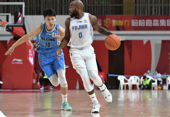 广厦139-131广东 胡金秋27+14钱德勒22+10马尚空砍30分