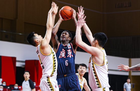 CBA-广东122-114战胜广厦 马尚35+7赵岩昊33分李京龙18分