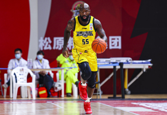 CBA-广东111-106复仇吉林取得5连胜 琼斯空砍34+10+10