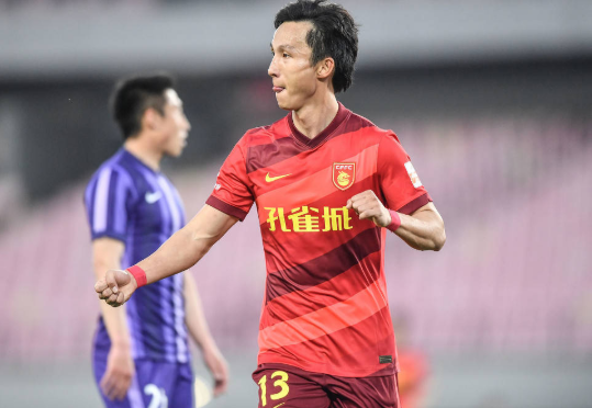 中超-河北1-0小胜天津津门虎夺2连胜 尹鸿博破门制胜球