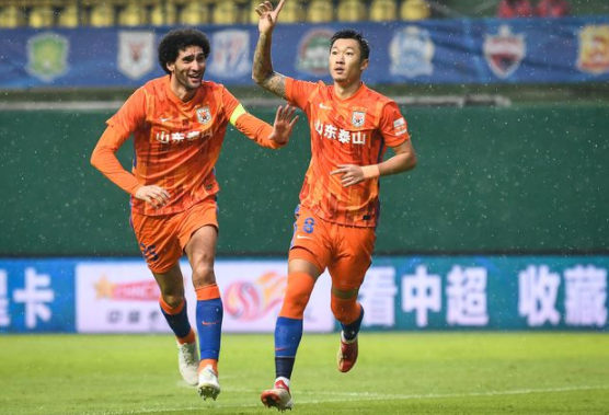 中超-山东4-2战胜深圳继续领跑 费莱尼双响郭田雨徐新破门