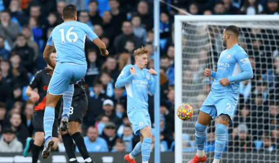 英超-曼城3-0埃弗顿  斯特林破门罗德里无解世界波