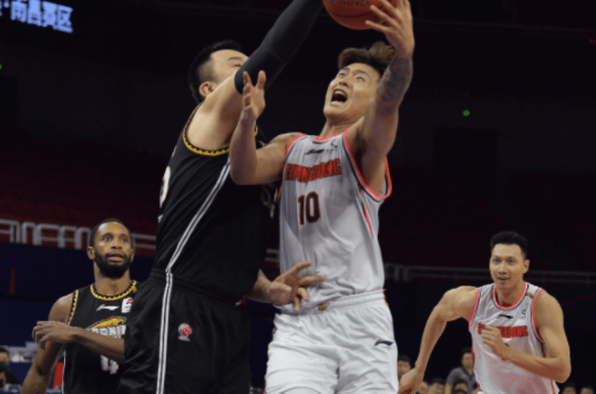 马尚31+9 赵睿22+6+9 广东124-108轻取同曦豪取12连胜 马尚31+9 赵睿22+6+9 广东124-108轻取同曦豪取12连胜