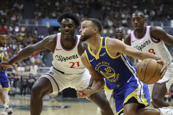 NBA季前赛-库里9分哈登13+8 沃特斯三世送绝杀 勇士91-90险胜快船 NBA季前赛-库里9分哈登13+8 沃特斯三世送绝杀 勇士91-90险胜快船