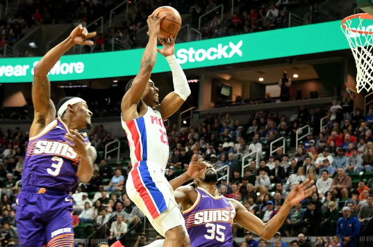 NBA季前赛-杜兰特高效21分布克三分6中0 比尔12分 太阳力克活塞 