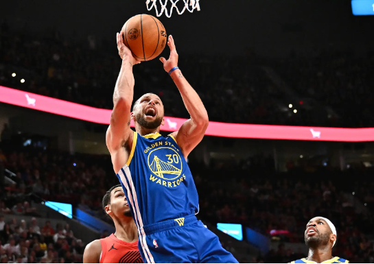 库里准三双维金斯高效20分 勇士大胜开拓者迎取开门红 库里准三双维金斯高效20分 勇士大胜开拓者迎取开门红