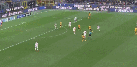 1730682685375912.gif 2.gif