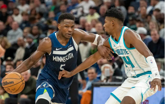 里德25+9 爱德华兹21+5 三球19分 森林狼送黄蜂3连败