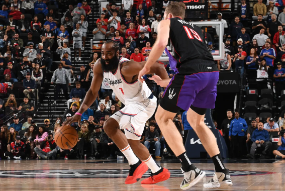 哈登24+12+7 快船关键时刻6罚3中 快船险胜猛龙取得4连胜