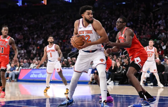 拉文31+7+8 唐斯46+10 布伦森失绝杀 公牛险胜尼克斯