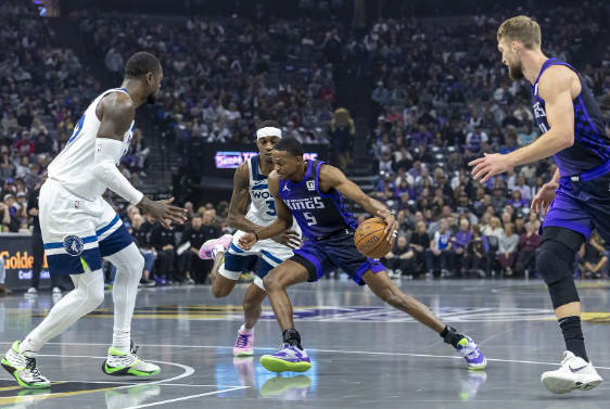 华子36分+致胜中远投 福克斯空砍60+7 森林狼加时险胜国王