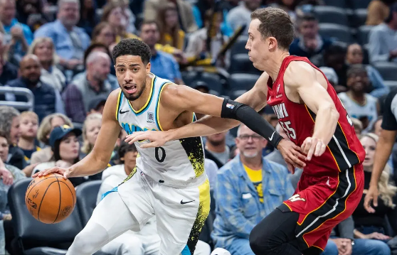 特纳34+9 哈利伯顿16+13 希罗28分 步行者力克热火