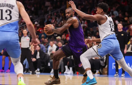 特雷-杨准绝杀&31+20 詹姆斯39+10+11 老鹰加时胜湖人取6连胜 特雷-杨准绝杀&31+20 詹姆斯39+10+11 老鹰加时胜湖人取6连胜