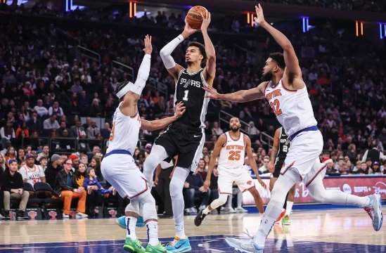 大桥41分 哈特12+12+6 文班空砍42+18 尼克斯力克马刺