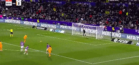 1737859106870948.gif 4.gif