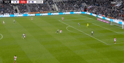 1738809215660375.gif 3.gif