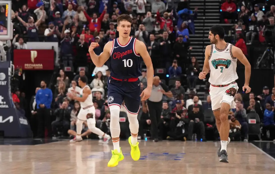 伦纳德25+5贝恩23+6 哈登18+10快船128-114力克灰熊