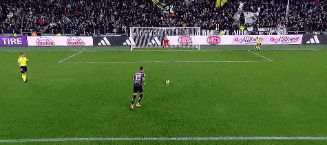 1740623319626386.gif 9.gif