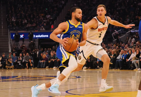 库里低效20+7约老师缺阵 威少三双残阵掘金114-105胜勇士