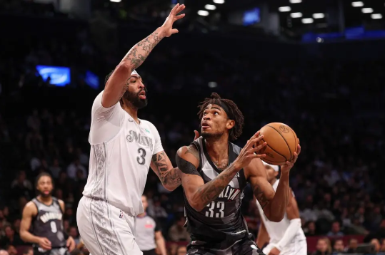 浓眉复出12+6填满数据栏 马绍尔22分 独行侠7人上双轻取篮网