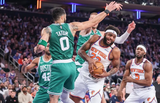 普理查德23分 双探花41+15+12 绿军客场大胜尼克斯扳成1-2 普理查德23分 双探花41+15+12 绿军客场大胜尼克斯扳成1-2