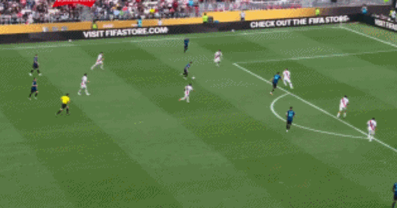 1750909618628015.gif 2.gif