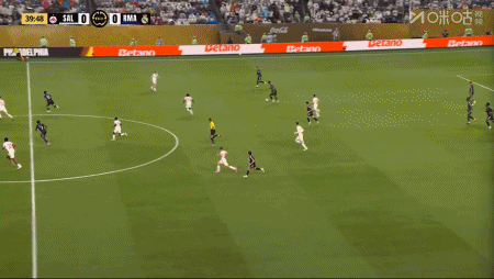 1750994946165714.gif 2.gif